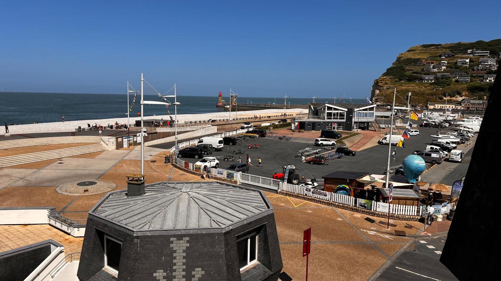 Fécamp Le Maritime, Front De Mer Et Parking Sous-Terrain מראה חיצוני תמונה